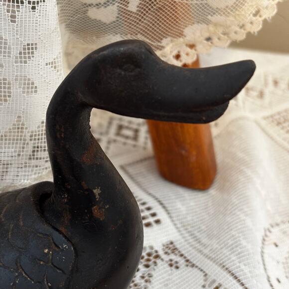 Primitive Vintage Cast Iron Pelican Duck Goose Heavy Opens Decor - Picture 2 of 7